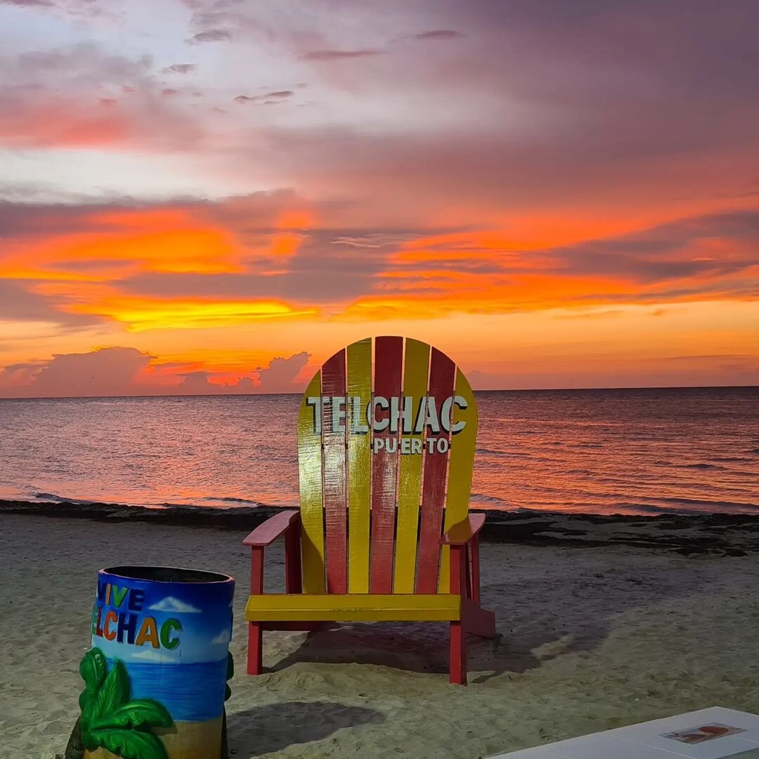 Atardecer en la playa de Telchac Puerto