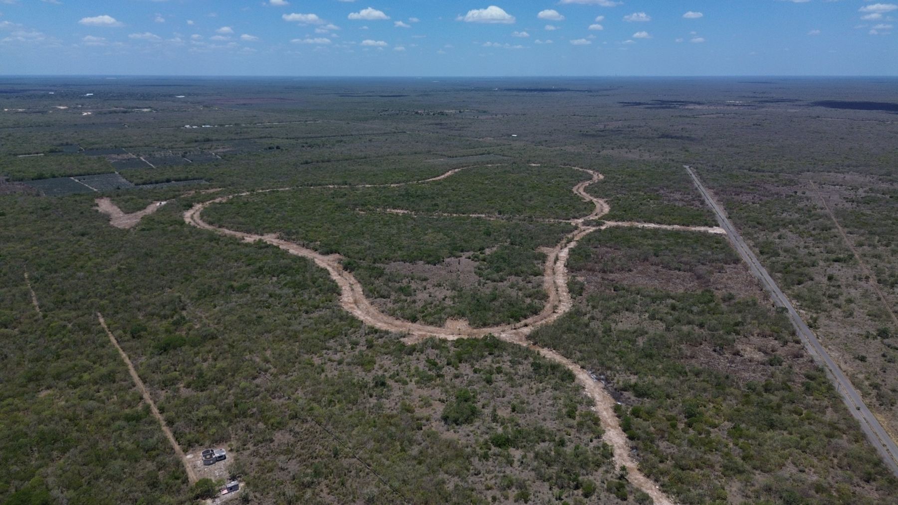 Trazo de circuitos internos de San Roque visto con dron
